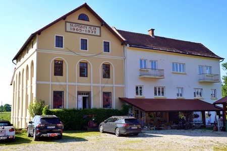 498946098_24142079802076751_7655137976596960857_n