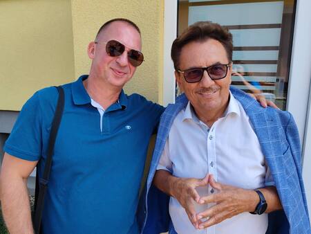 IMG-c0b726b29541bdcab64fde95362c85b9-V