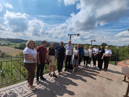 IMG-8bd28cd929f6289c130d7a842295b1d9-V