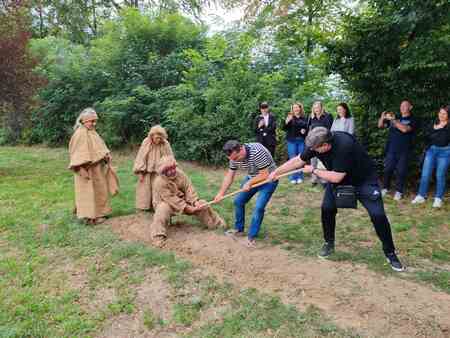 IMG-0b7ad96b2fd820a33f52ba7cafd25e04-V